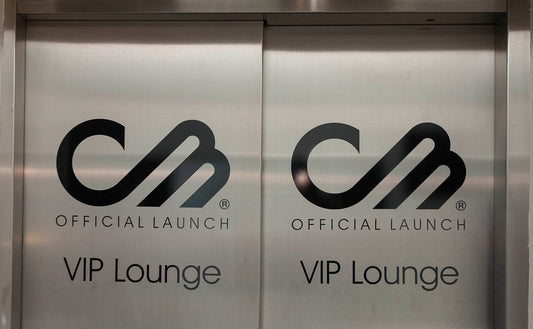 "VIP LOUNGE"